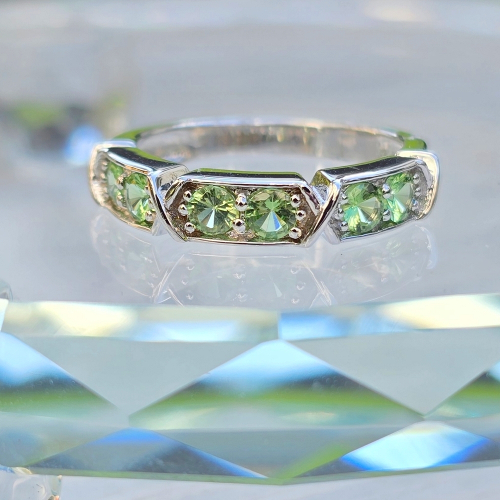 Artisan ✦ Peridot Criss-Cross Band Ring ✦ Sterling Silver 3.20ctw Size 6 NWT